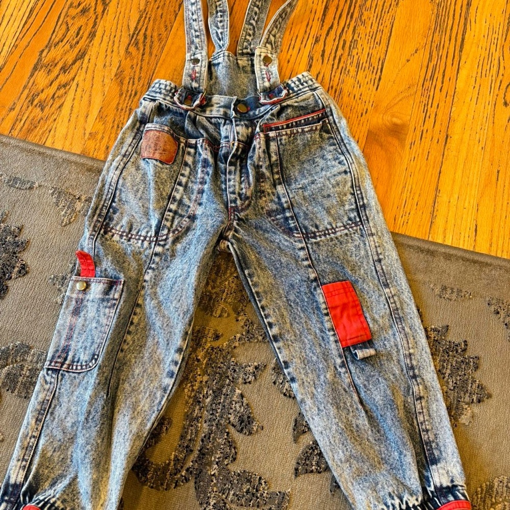 Kids Vintage Denim Overalls / Acid Wash Jean Jumper / size 4. Wild Boys